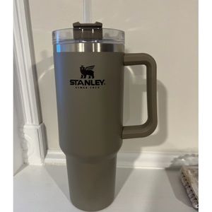 Original Stanley Adventure Quencher 40oz Silt NWT
